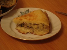 Пирог с картошкой и грибами в мультиварке