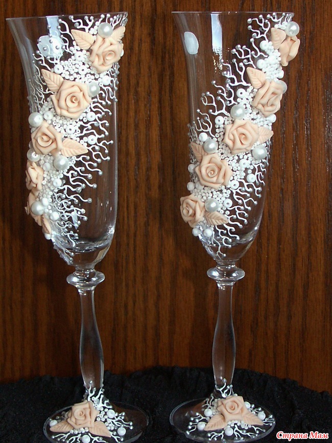 Украшаем свадебные бокалы цветами из полимерной глины своими руками