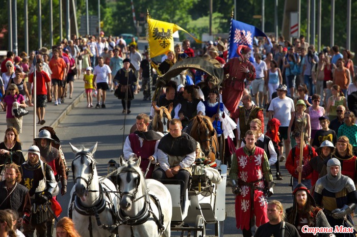 Король парада. Королевское шествие. Езда королей в Чехии. Торжественное шествие на Пражской. Цереалии шествие.
