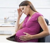 Беременная падает в обморок. Физиологические причины обморока. Причины обмороков и головокружения при беременности