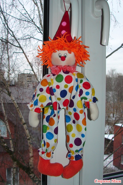 Клоуны сшить. Клоун своими руками. Клоун своими руками из ткани. Текстильный клоун. Текстильные Скоморохи.