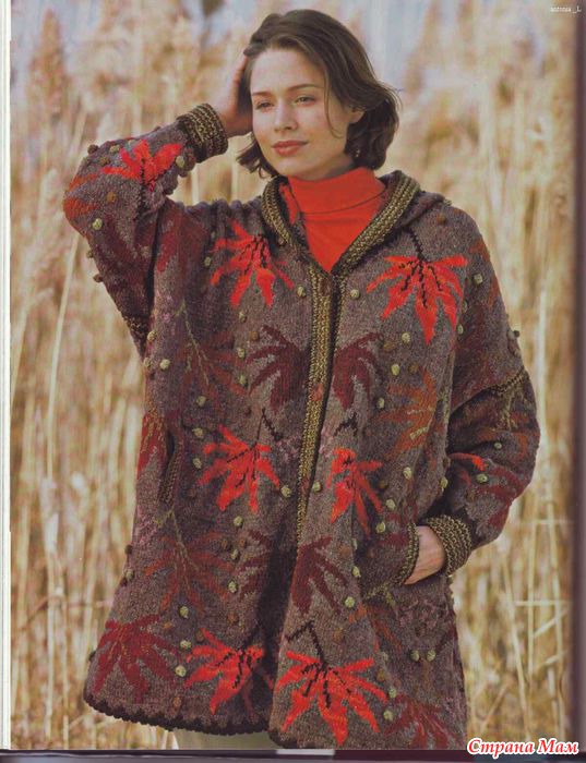 Пальто с цветами спицами
