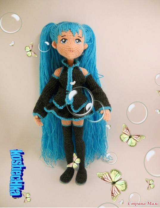 Мику Хацунэ — вязанная крючком кукла, герой анимэ. Работа Alise Crochet