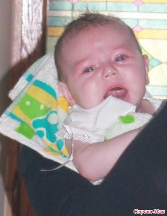 Фото плачущего младенца