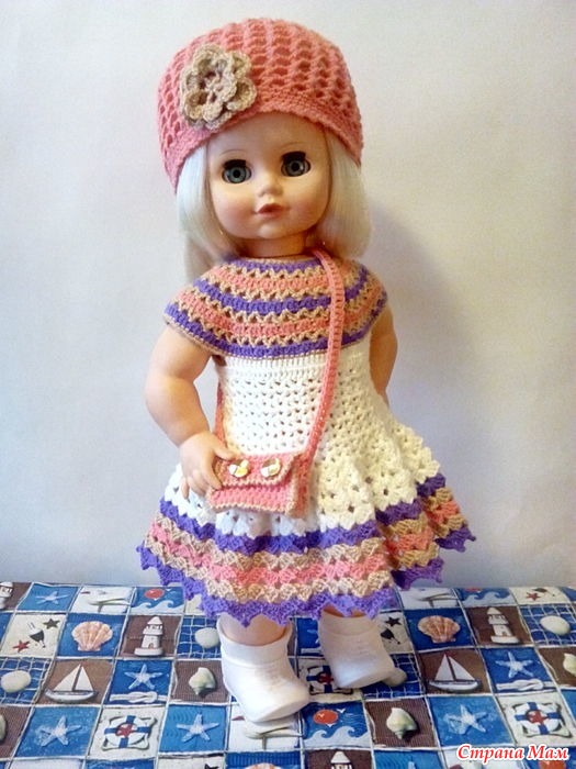 Платье для куклы спицами для начинающих. Вязаная одежда для кукол. Вязаная одежда для больших кукол.