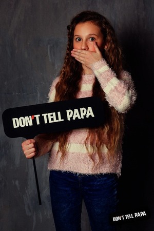 24, 25  26  2017 Donttellpapa.ru  -     