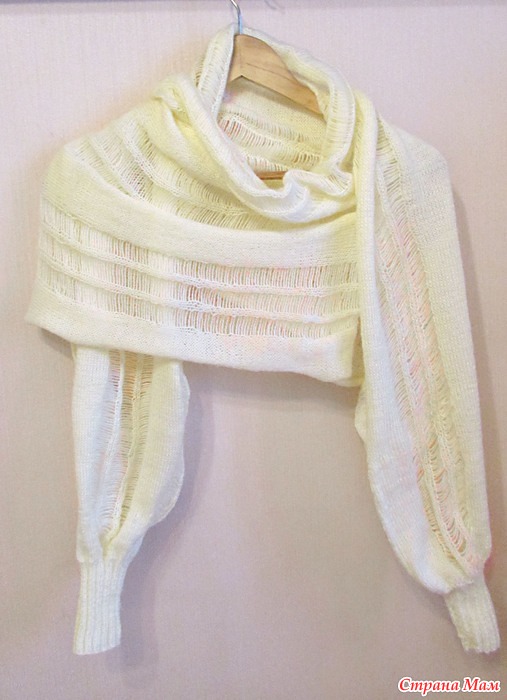 . Шарф-свитер с манжетами "паутинка " узором со спущенными петлями ...