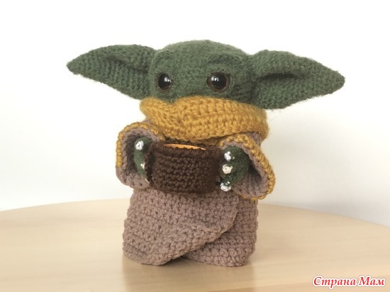 Baby yoda crochet amigurumi